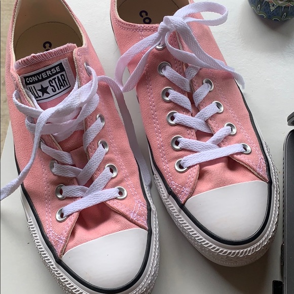 pink women's converse sneakers